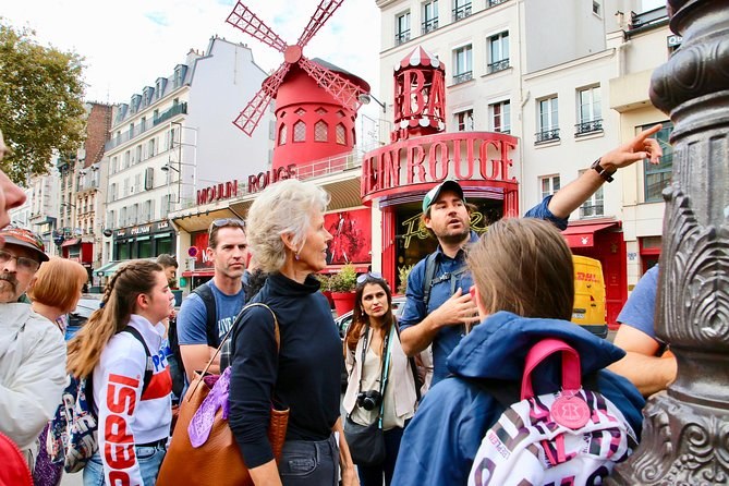Paris Half-Day: 30+ Sights, Eiffel Tower, Montmartre & Notre-Dame